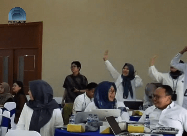 Strategic Speaking di Jasa Raharja Jateng: Komunikasi Taktis untuk Negosiasi yang Efektif